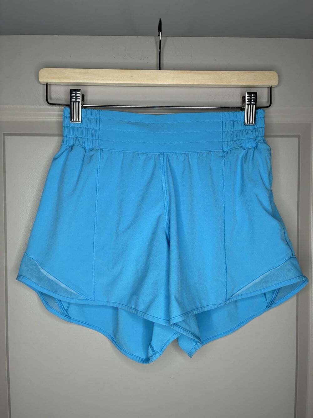 Lululemon Hotty Hot High-Rise Lined Short 4" Kayak Blue Size 4